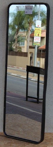 מראה ברזל 141*48 ס