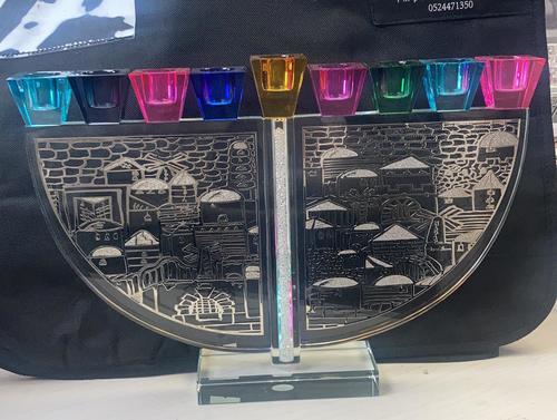 חנוכיה קריסטל ציבעונית מרהיבה  22*32 ס
