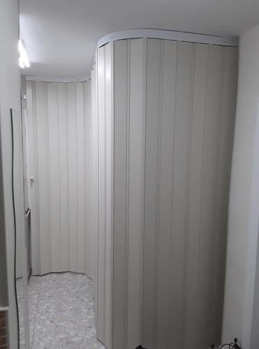 מחיצת אקורדיון מעוגלת, בעיגול