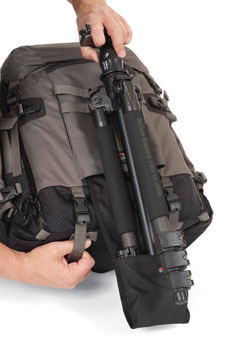 תיק גב מיקצועי לצילום ומחשב נייד pro trekker 300 AW