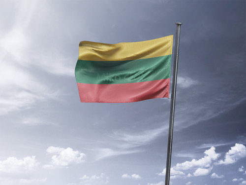 דגל ליטא - Lithuania flag - **דגל 30*40 - הזמנה ל5 יח ומעלה**