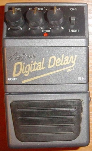 פדל אפקט דיליי לגיטרה חשמלית ARIA DD-1