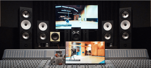 זוית נוספת Amphion One15