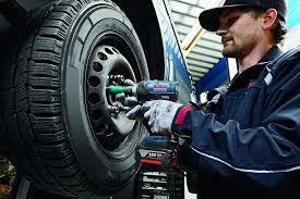 מפתח רטיטה 300 ניטון/מטר GDS 18V-300 EC גוף בלבד