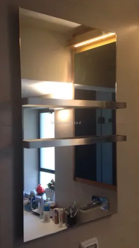 מחמם מגבות זכוכית אינפרא, מתלה בודד מובנה, זכוכית בעובי 6 מ