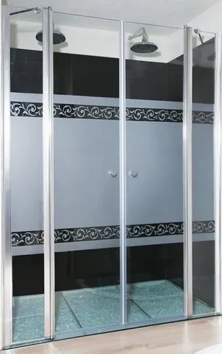 מקלחון חזית גימיני Gemini 2W מותקן על ריצוף, כולל שתי דלתות זכוכית מחוסמת הנפתחות פנימה והחוצה.