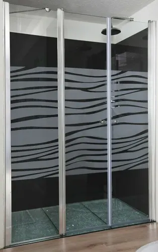 מקלחון חזית Gemini W מותקן על ריצוף, כולל שתי דלתות זכוכית מחוסמת הנפתחות פנימה והחוצה.