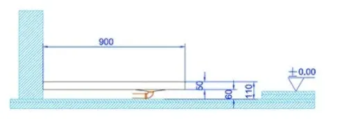 אגנית מלבנית MTI-211 90X90 מותקנת על רצפת חדר אמבטיה בגוון לבן.