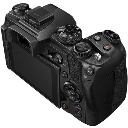 Olympus OM-D E-M1 Mark II + 12-100
