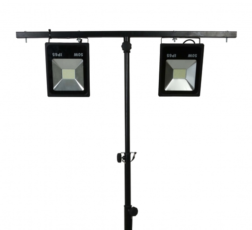 השכרת 2 פרוז'קטורים לד 50W + סטנד תאורה