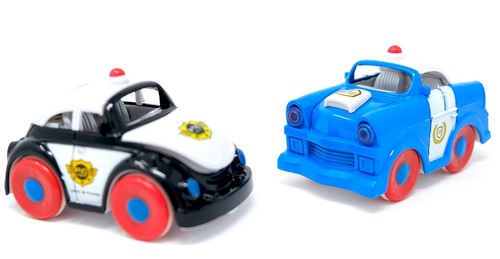 זוג כלי תחבורה ממתכת ופלסטיק - מכוניות משטרה