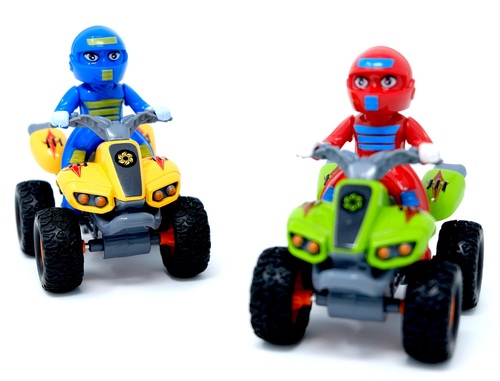 זוג כלי תחבורה ממתכת ופלסטיק - טרקטורונים