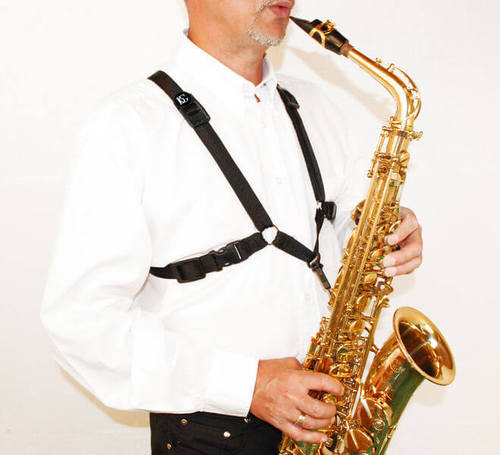 רתמת סקסופון לגבר במידה XL מבית