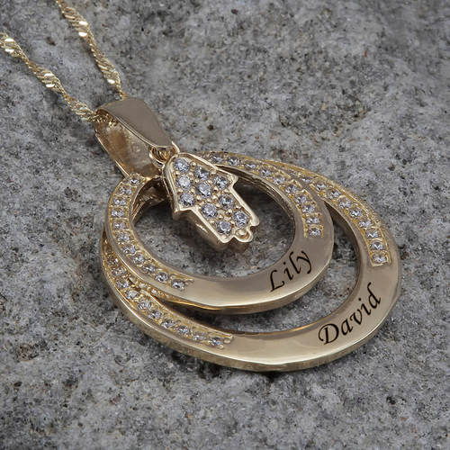 שרשת ותליון משפחה שתי חריטות מזהב 14K