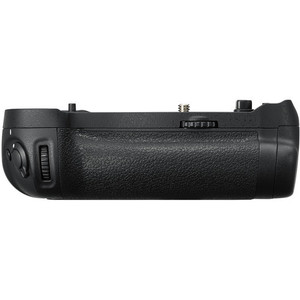 גריפ Nikon MB-D18 למצלמת D850 ניקון
