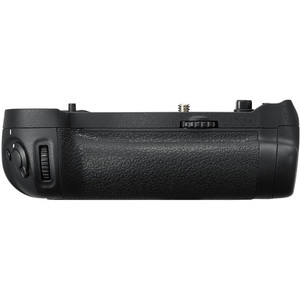 Nikon MB-D18 גריפ בוסטר ל-D850