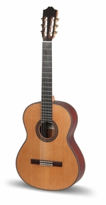 גיטרה קלאסית CUENCA 70 C TRADITIONAL OPEN PORE