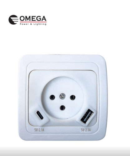 שקע כח כולל כניסת USB + Type C 