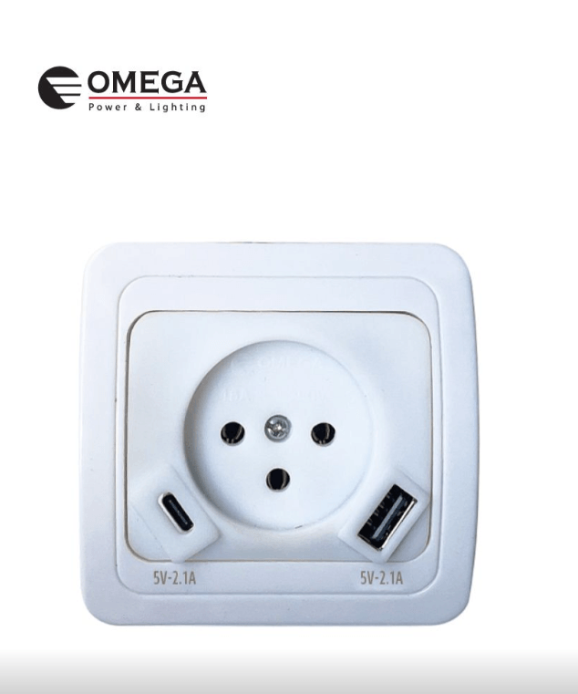 שקע כח כולל כניסת USB + Type C 