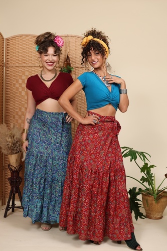 חצאית מעטפת 