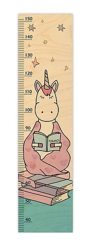 מד גובה מעוצב לחדר ילדים מעץ - חד קרן עם ספר