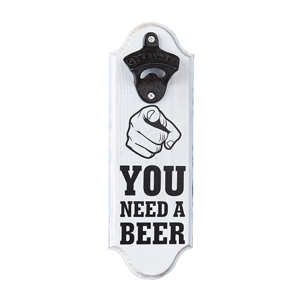 פותחן בקבוקי בירה תלוי על קיר "YOU NEED A BEER" 