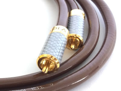 כבל אודיו מבית TCI דגם Moccasinis