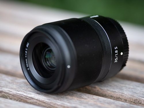 ‏עדשה Nikon NIKKOR Z 35mm f/1.8 S ניקון - הדר 