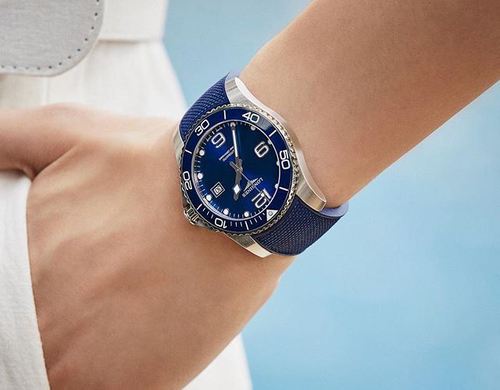 Longines L37824969 Hydroconquest 43MM לונג'ין יבואן רשמי