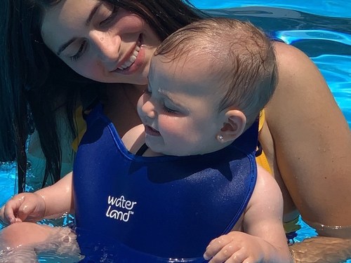 מנשא תינוק מניאופרן לשימוש בים ובבריכה + תיק נשיאה מתנה - שחור