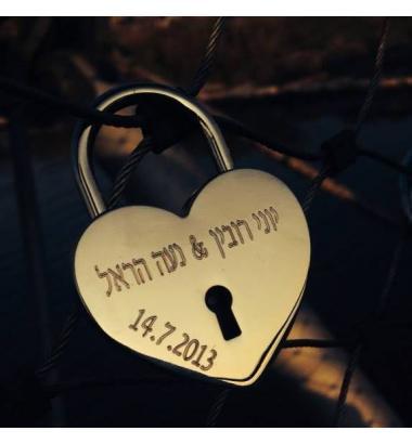 מנעול של אהבה מוזהב
