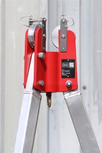 חצובה לחלל מוקף- TP143B Tripod System