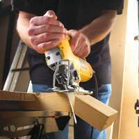 משור אנכי אלקטרוני 550W DW341K תוצרת DEWALT
