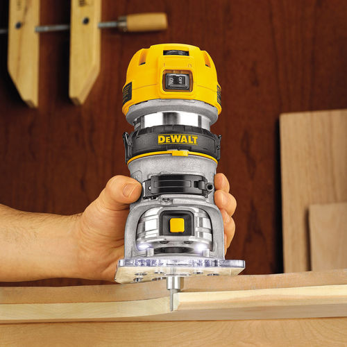 טרימר חשמלי 900W D26200 תוצרת DEWALT