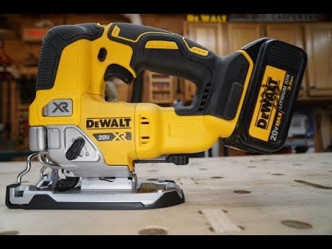 משור אנכי אלקטרוני 18V DCS334N מנוע BL ללא פחמים DEWALT