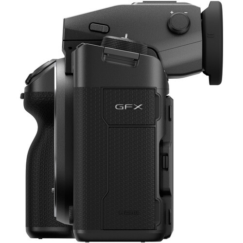 מצלמת פורמט בינוני FUJIFILM GFX100 II
