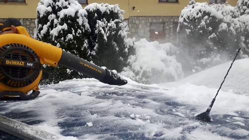 מפוח יד מקצועי נטען 54V תוצרת DEWALT