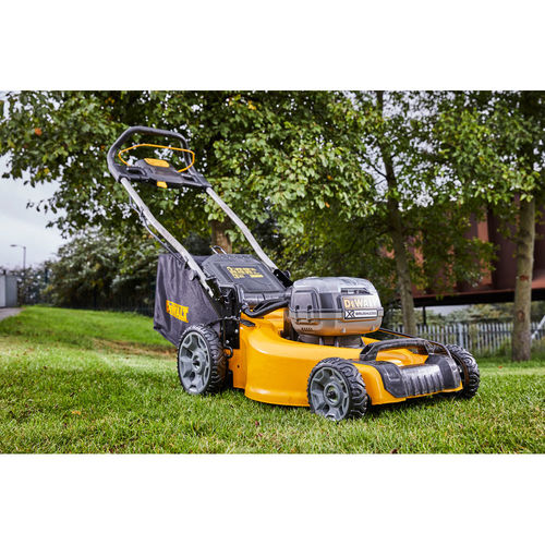 מכסחת דשא 2X18V דגם DCMW564P2 כולל 2 סוללות 5AH תוצרת DEWALT