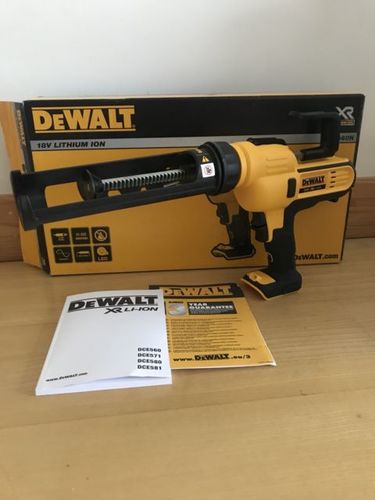 אקדח סיליקון 18V DCE560D1 כולל סוללה 2.0AH ומטען תוצרת DEWALT