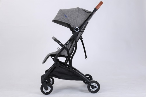 טיולון קליל וסופר קומפקטי ROYAL עם תיק נשיאה - שחור / עור חום