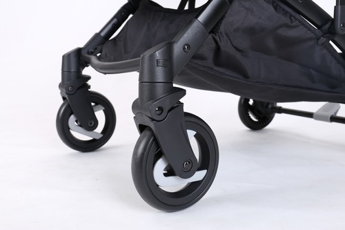 טיולון קליל וסופר קומפקטי ROYAL עם תיק נשיאה - שחור / עור חום