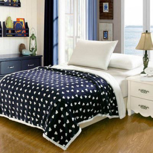 שמיכת פלנל זוגית  Love Blanket Collection