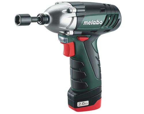 מברגת רטיטה קופמקטית כולל 2 סוללות ומטען. 10.8V