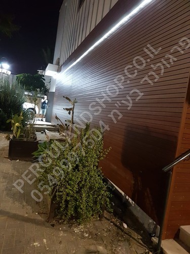 חיפוי אלומיניום דמוי עץ חם ויוקרתי לחוץ או לפנים הבית - עוד מדגם רשום של פרגולנד ! דגם פסים של 4.5 ס