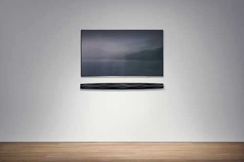 B&W Formation Bar ON THE WALL