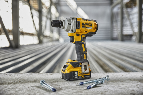 מפתח בוקסות ''DEWALT 18V 5.0 BL 1/2