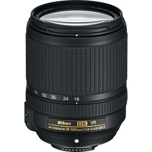 Nikon AF-S DX NIKKOR 18-140mm f/3.5-5.6G ED VR רשמי
