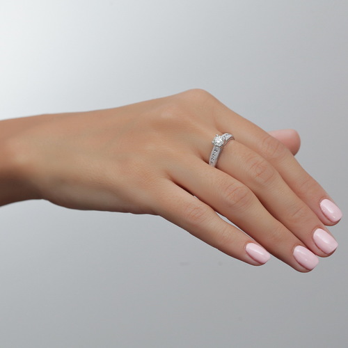 טבעת אירוסין יהלומים 0.84ct מזהב 14K