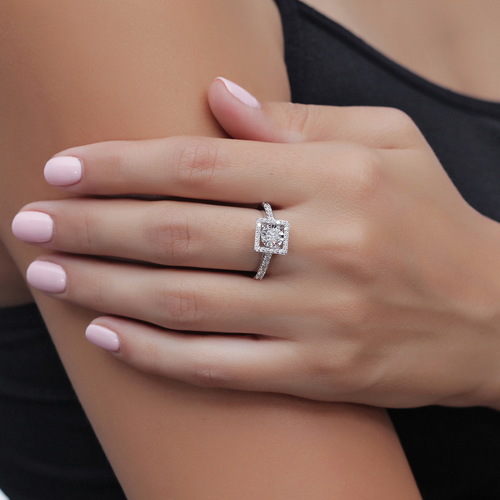 טבעת יהלומים מלכותית 0.73ct מזהב 14K