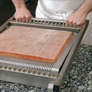 גיטרה לחיתוך נירסטה